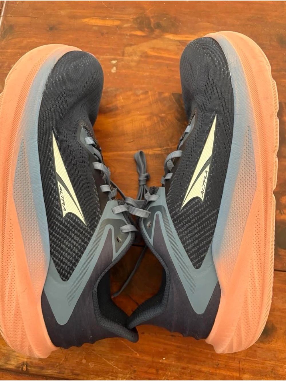 Altra Torin 8 - Navy and Coral Women's Running Shoes - Picture 3 of 5